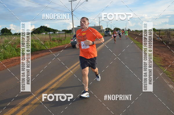 Buy your photos of the event1 Beer Run Expo guas on Fotop