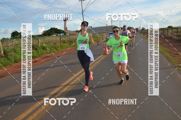 Buy your photos of the event1 Beer Run Expo guas on Fotop