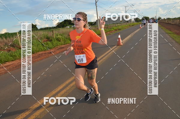 Buy your photos of the event1 Beer Run Expo guas on Fotop