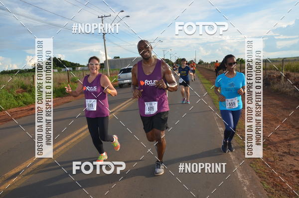 Buy your photos of the event1 Beer Run Expo guas on Fotop