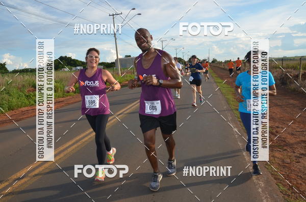 Buy your photos of the event1 Beer Run Expo guas on Fotop