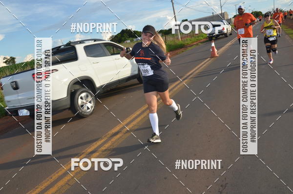 Buy your photos of the event1 Beer Run Expo guas on Fotop