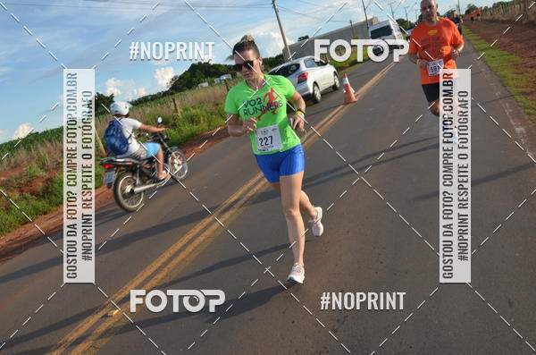 Buy your photos of the event1 Beer Run Expo guas on Fotop