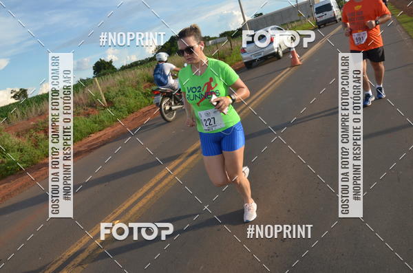 Buy your photos of the event1 Beer Run Expo guas on Fotop