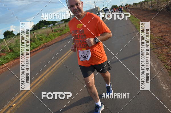 Buy your photos of the event1 Beer Run Expo guas on Fotop