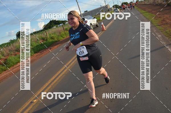 Buy your photos of the event1 Beer Run Expo guas on Fotop