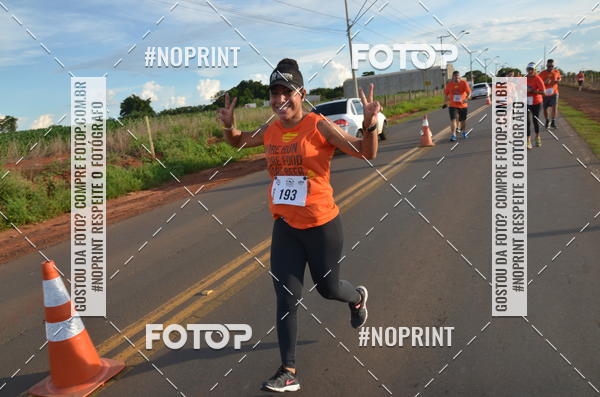 Buy your photos of the event1 Beer Run Expo guas on Fotop