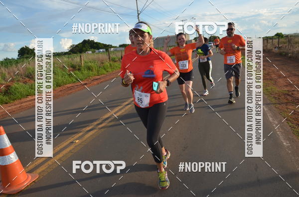 Buy your photos of the event1 Beer Run Expo guas on Fotop