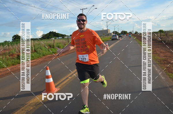Buy your photos of the event1 Beer Run Expo guas on Fotop