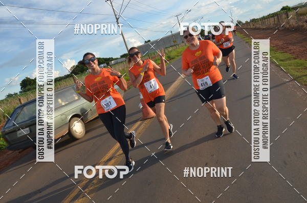 Buy your photos of the event1 Beer Run Expo guas on Fotop