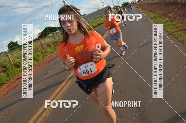 Buy your photos of the event1 Beer Run Expo guas on Fotop