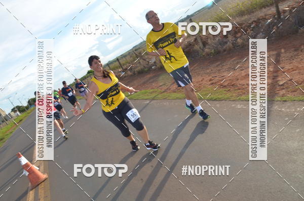 Buy your photos of the event1 Beer Run Expo guas on Fotop