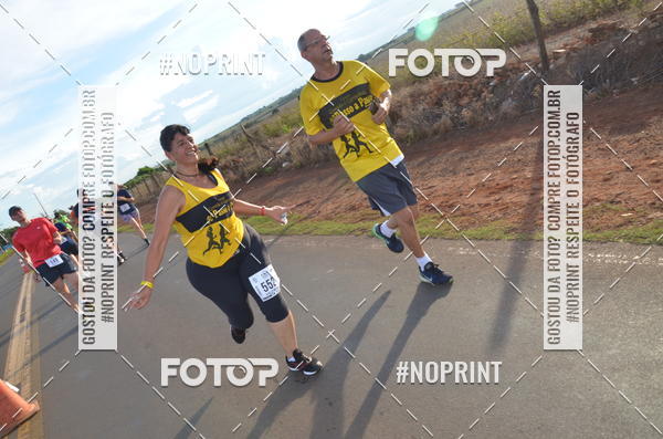 Buy your photos of the event1 Beer Run Expo guas on Fotop
