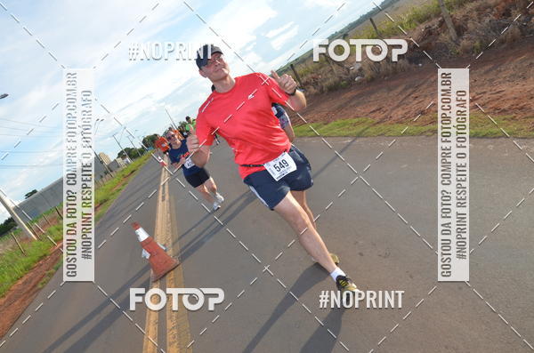 Buy your photos of the event1 Beer Run Expo guas on Fotop