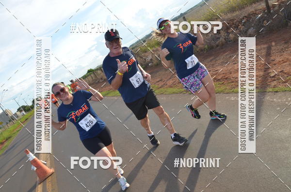 Buy your photos of the event1 Beer Run Expo guas on Fotop