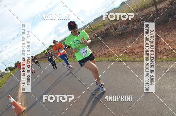 Buy your photos of the event1 Beer Run Expo guas on Fotop