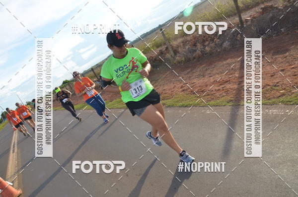 Buy your photos of the event1 Beer Run Expo guas on Fotop