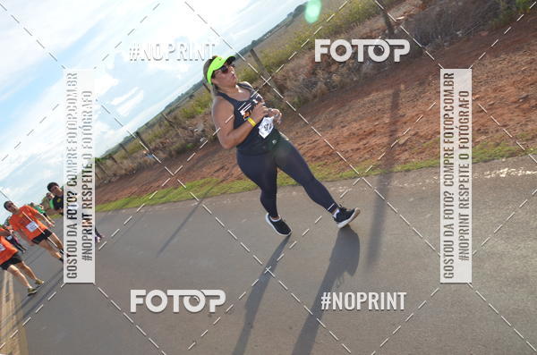 Buy your photos of the event1 Beer Run Expo guas on Fotop