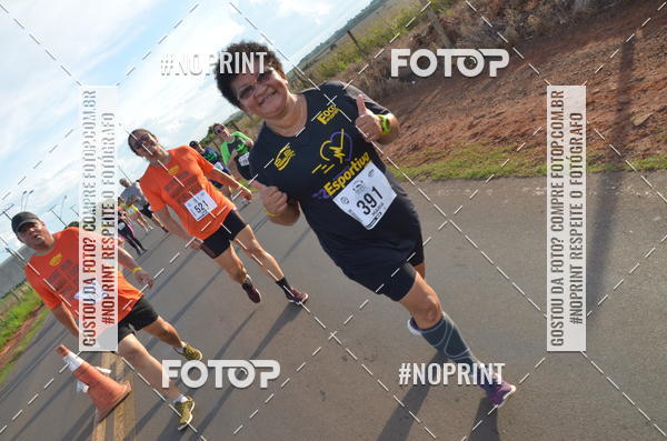Buy your photos of the event1 Beer Run Expo guas on Fotop