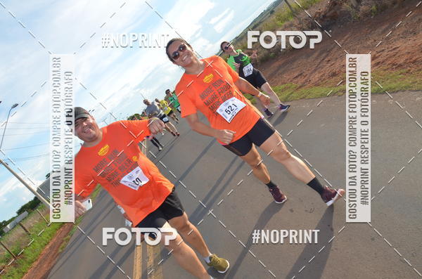 Buy your photos of the event1 Beer Run Expo guas on Fotop