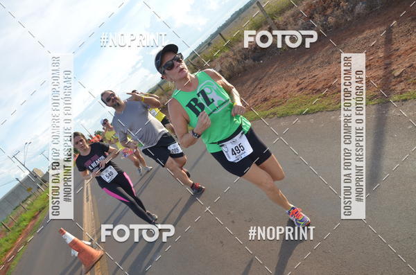 Buy your photos of the event1 Beer Run Expo guas on Fotop