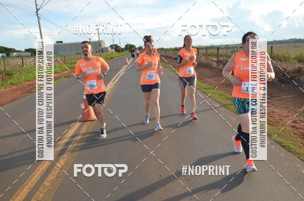 Buy your photos of the event1 Beer Run Expo guas on Fotop