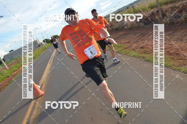 Buy your photos of the event1 Beer Run Expo guas on Fotop