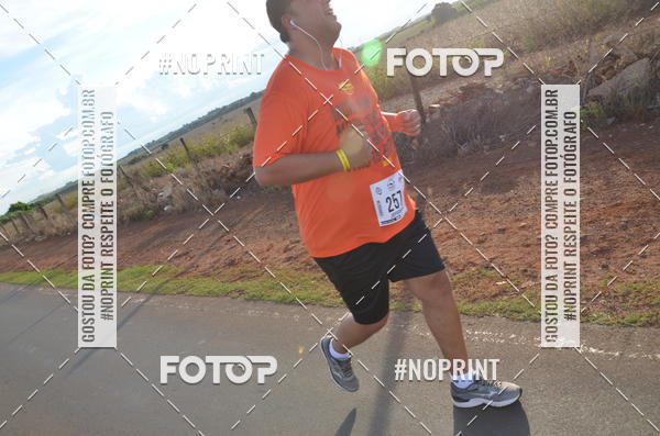Buy your photos of the event1 Beer Run Expo guas on Fotop