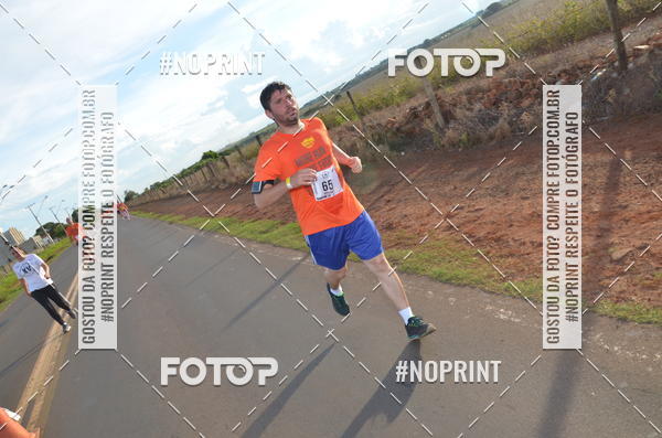 Buy your photos of the event1 Beer Run Expo guas on Fotop