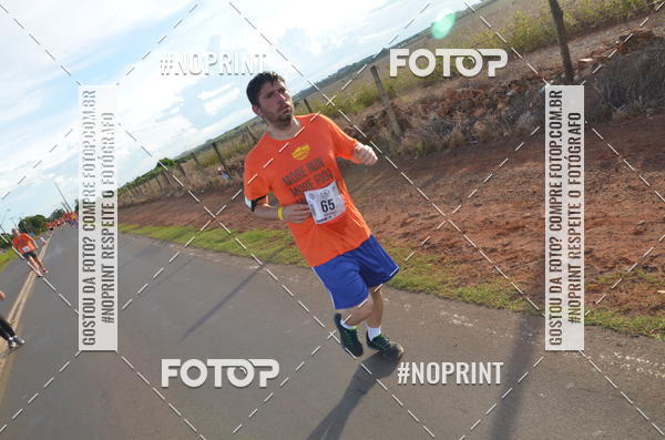 Buy your photos of the event1 Beer Run Expo guas on Fotop
