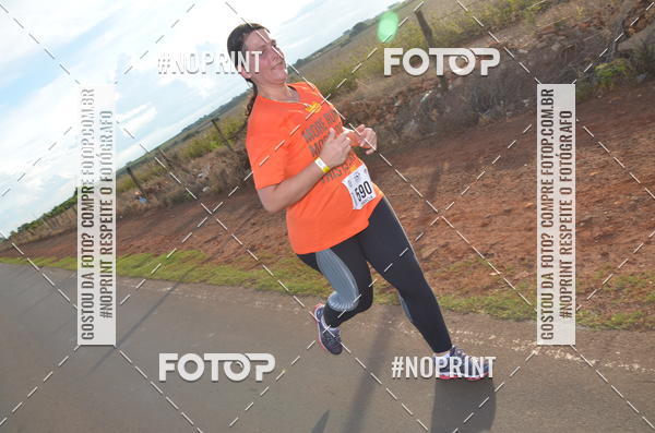 Buy your photos of the event1 Beer Run Expo guas on Fotop