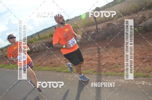 Buy your photos of the event1 Beer Run Expo guas on Fotop