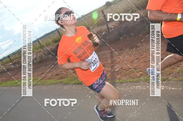 Buy your photos of the event1 Beer Run Expo guas on Fotop