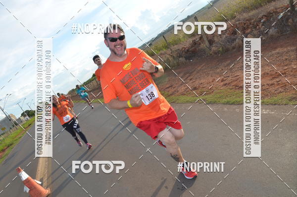Buy your photos of the event1 Beer Run Expo guas on Fotop