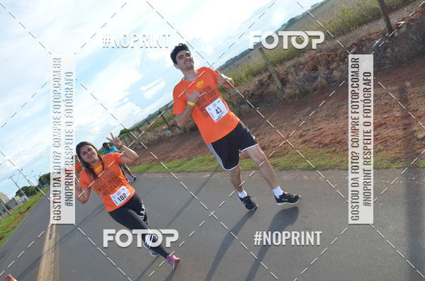 Buy your photos of the event1 Beer Run Expo guas on Fotop