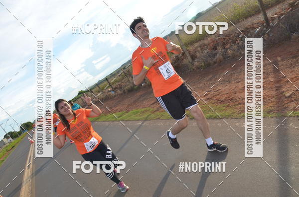 Buy your photos of the event1 Beer Run Expo guas on Fotop