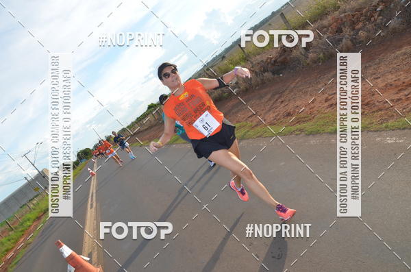 Buy your photos of the event1 Beer Run Expo guas on Fotop