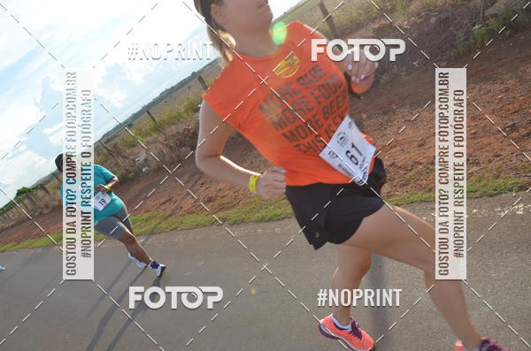 Buy your photos of the event1 Beer Run Expo guas on Fotop