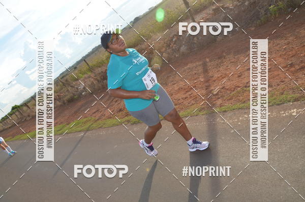 Buy your photos of the event1 Beer Run Expo guas on Fotop