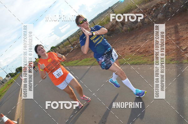 Buy your photos of the event1 Beer Run Expo guas on Fotop