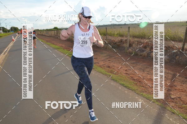 Buy your photos of the event1 Beer Run Expo guas on Fotop