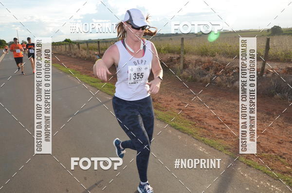 Buy your photos of the event1 Beer Run Expo guas on Fotop