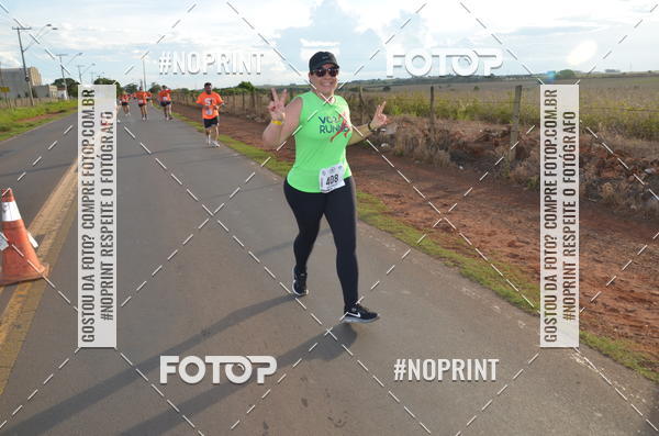 Buy your photos of the event1 Beer Run Expo guas on Fotop