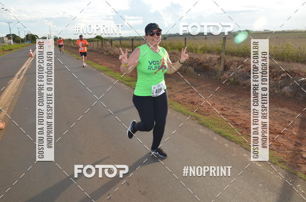 Buy your photos of the event1 Beer Run Expo guas on Fotop