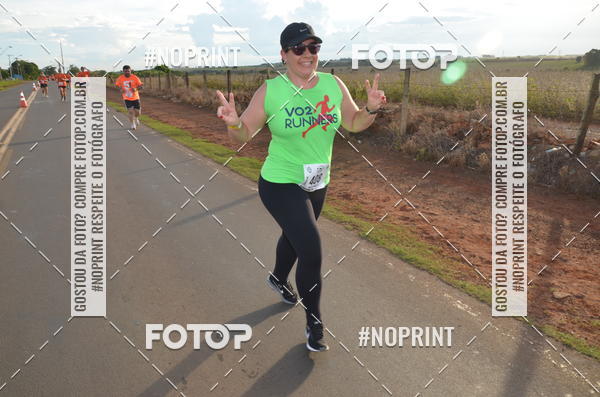Buy your photos of the event1 Beer Run Expo guas on Fotop
