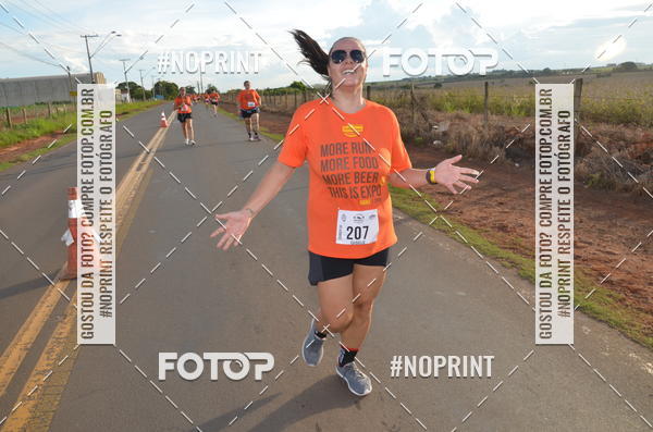 Buy your photos of the event1 Beer Run Expo guas on Fotop