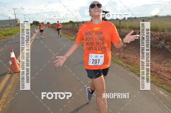 Buy your photos of the event1 Beer Run Expo guas on Fotop