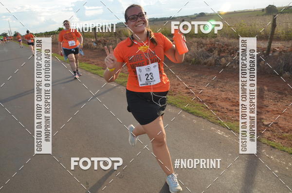Buy your photos of the event1 Beer Run Expo guas on Fotop