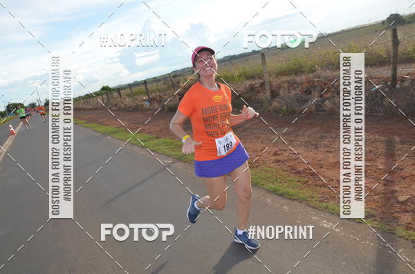 Buy your photos of the event1 Beer Run Expo guas on Fotop
