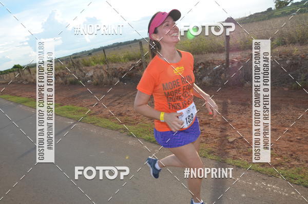Buy your photos of the event1 Beer Run Expo guas on Fotop